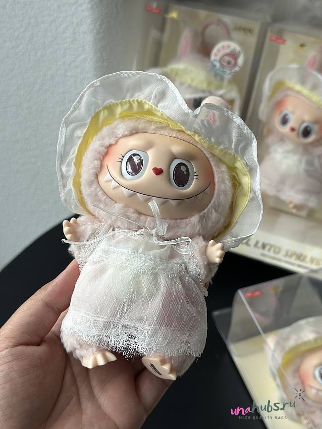 Labubu pink toy - 1