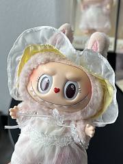 Labubu pink toy - 3