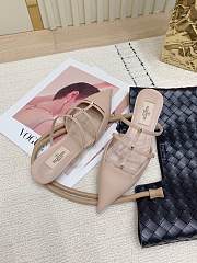 Valentino Garavani Rockstud Wispy Leather Mules In Nude - 2