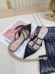 	 Valentino Garavani Rockstud Wispy Leather Mules In Black - 6