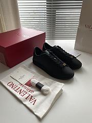 	 Valentino Black Sneakers - 3