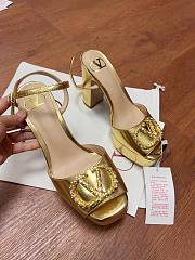 Valentino Garavani 115mm VLogo Signature Pumps Gold - 1