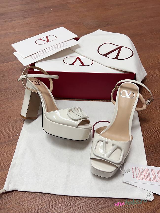 	 Valentino Garavani 115mm VLogo Platform Sandals White Patent - 1