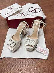 	 Valentino Garavani 115mm VLogo Platform Sandals White Patent - 6