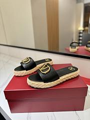 	 Valentino Black Garavani VLogo Slide Espadrilles - 1