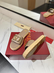 	 Valentino Nude Garavani VLogo Slide Espadrilles - 5