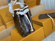	 Louis Vuitton Neverfull PM Brown Monogram Pink Inside - 29 x 21 x 12cm - 6