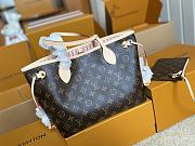 	 Louis Vuitton Neverfull PM Brown Monogram Pink Inside - 29 x 21 x 12cm - 2