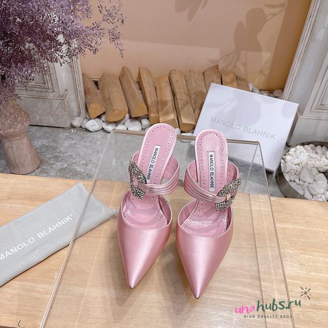 	 Manolo Blahnik Maidugura 90mm Satin Pink Mules - 1