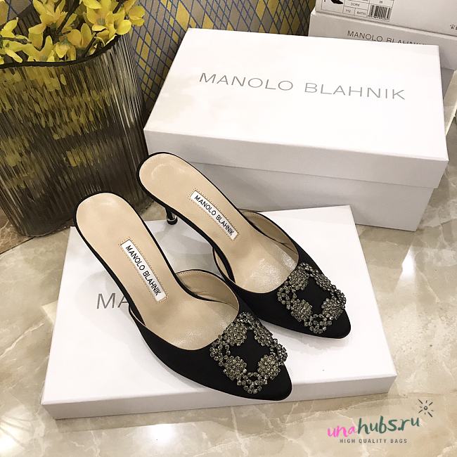 	 Manolo Blahnik Hangisimu mules in black - 1