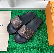 Louis Vuitton Waterfront mules in brown - 6