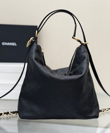 Chanel Maxi shopping bag black Calfskin leather - 33.5x28x11cm
