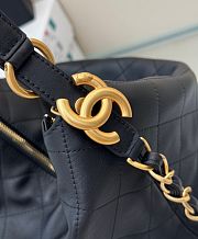 Chanel Maxi shopping bag black Calfskin leather - 33.5x28x11cm - 4