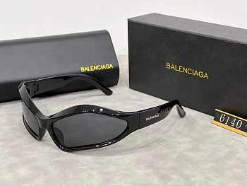 Balenciaga Black Sunglasses Gift 02