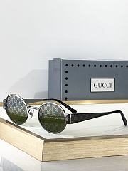 Gucci Eyewear Monogram oval-frame Sunglasses  - 3