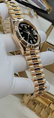 Rolex Day-Date 40 18kt yellow gold black diamond dial 41mm - 3
