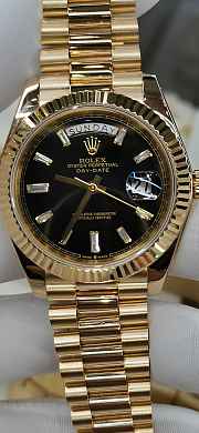 Rolex Day-Date 40 18kt yellow gold black diamond dial 41mm - 2