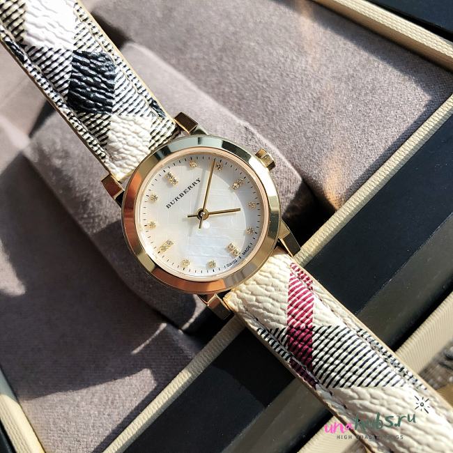 Burberry  The City Diamond Ladies Watch Gold  - 1