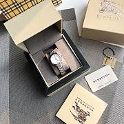 Burberry The Classic Round Watch 32mm - 2