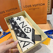 LOUIS VUITTON Silk Monogram Infinity BB Bandeau White Black - 8*120cm - 1