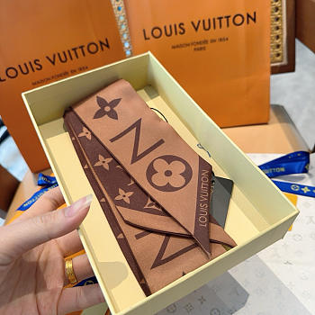 	 LOUIS VUITTON Silk Monogram Infinity BB Bandeau White Brown - 8*120cm