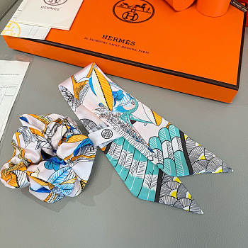 	 Hermes Light Blue Set Srunchies and Twilly