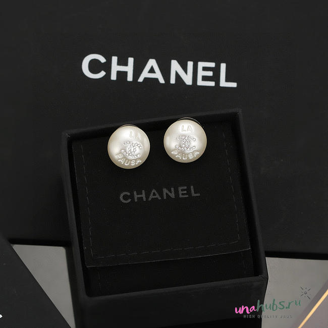 CHANEL Pearl Crystal CC La Pausa Earrings - 1