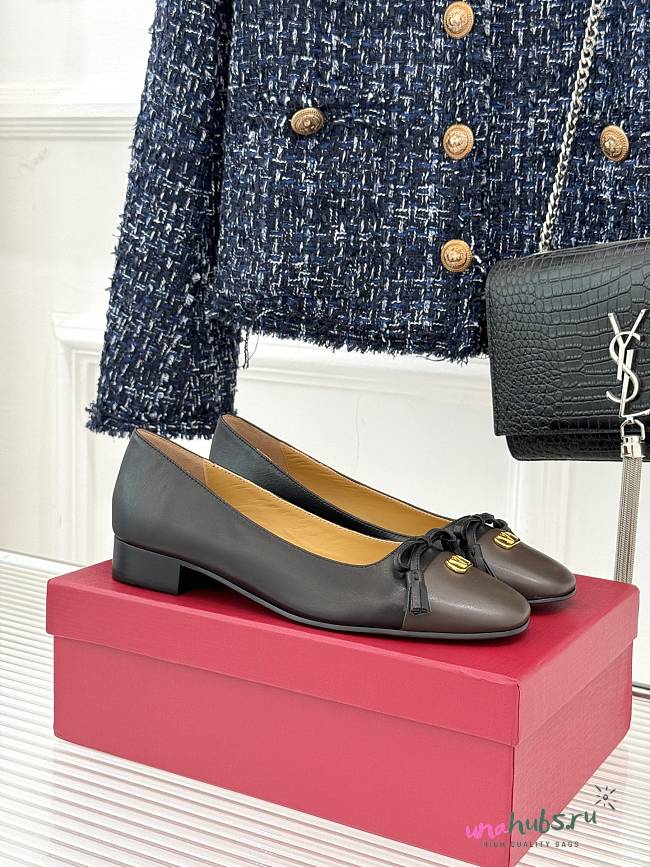 Valentino Garavani Leather Valet Du Roi Ballet Flats  - 1
