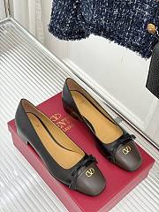 Valentino Garavani Leather Valet Du Roi Ballet Flats  - 4