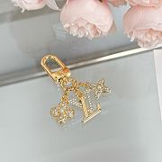 Louis Vuitton Micro Charms LV Iconic Key Holder - Luxury S00 Gold - 6