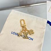 Louis Vuitton Micro Charms LV Iconic Key Holder - Luxury S00 Gold - 3