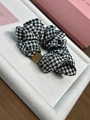 Miu Miu Black checkered scrunchies - 3