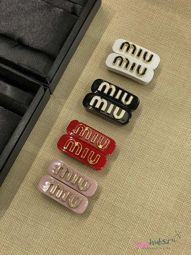 Miu Miu Plexiglas gold white hair clip - 1
