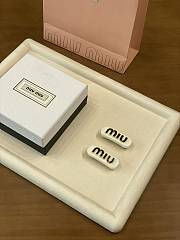 Miu Miu Plexiglas gold white hair clip - 3