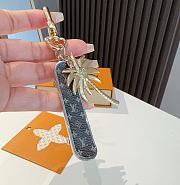 Louis Vuitton Cali Skating Key Ring - 3