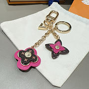 LOUIS VUITTON Monogram Epi Blooming Flowers Bag Charm Key Holder - 3