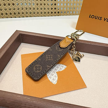 Louis Vuitton CHERISHED TAB KEY OBd HOLDER