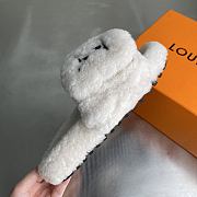 	 Louis Vuitton White Fur Slides - 5