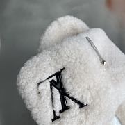 	 Louis Vuitton White Fur Slides - 3