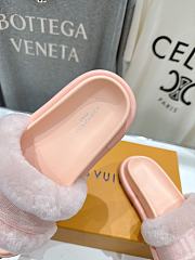 Louis Vuitton Pinki Fur Slides 02 - 5