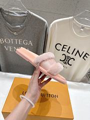 Louis Vuitton Pinki Fur Slides 02 - 4