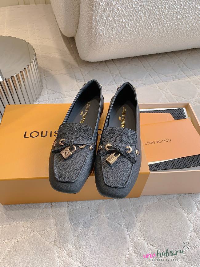 Louis Vuitton Black Flore Car Shoe - 1