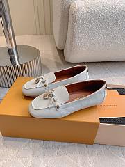 	 Louis Vuitton White Flore Car Shoe - 4