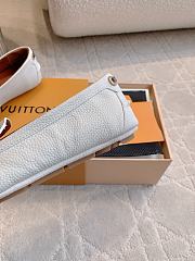 	 Louis Vuitton White Flore Car Shoe - 2