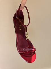 Gucci thong sandal with Bamboo in Gucci Rosso Ancora leather - 3