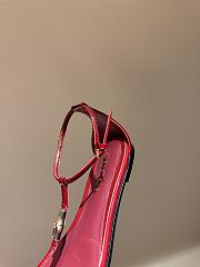 Gucci thong sandal with Bamboo in Gucci Rosso Ancora leather - 2