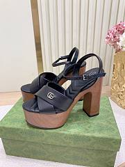 Gucci Double G leather platform sandals in black  - 1