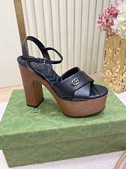 Gucci Double G leather platform sandals in black  - 3