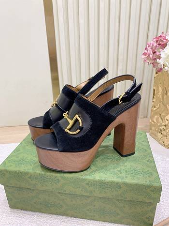 Gucci platform sandal with Horsebit in black
