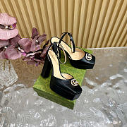 Gucci platform pump with Double G in black leather 15cm - 5